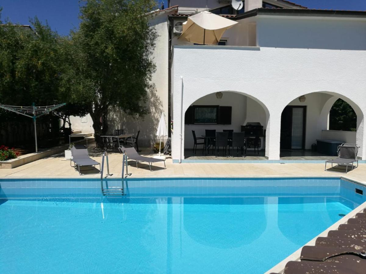Ferienhaus Bozena Appartment 1 弗尔萨尔 外观 照片
